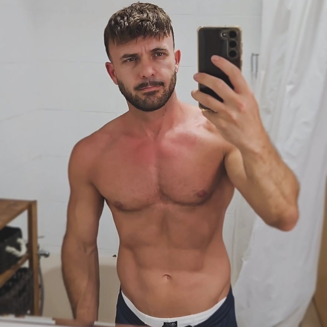 Post 8 by Alberto on Instagram (image)