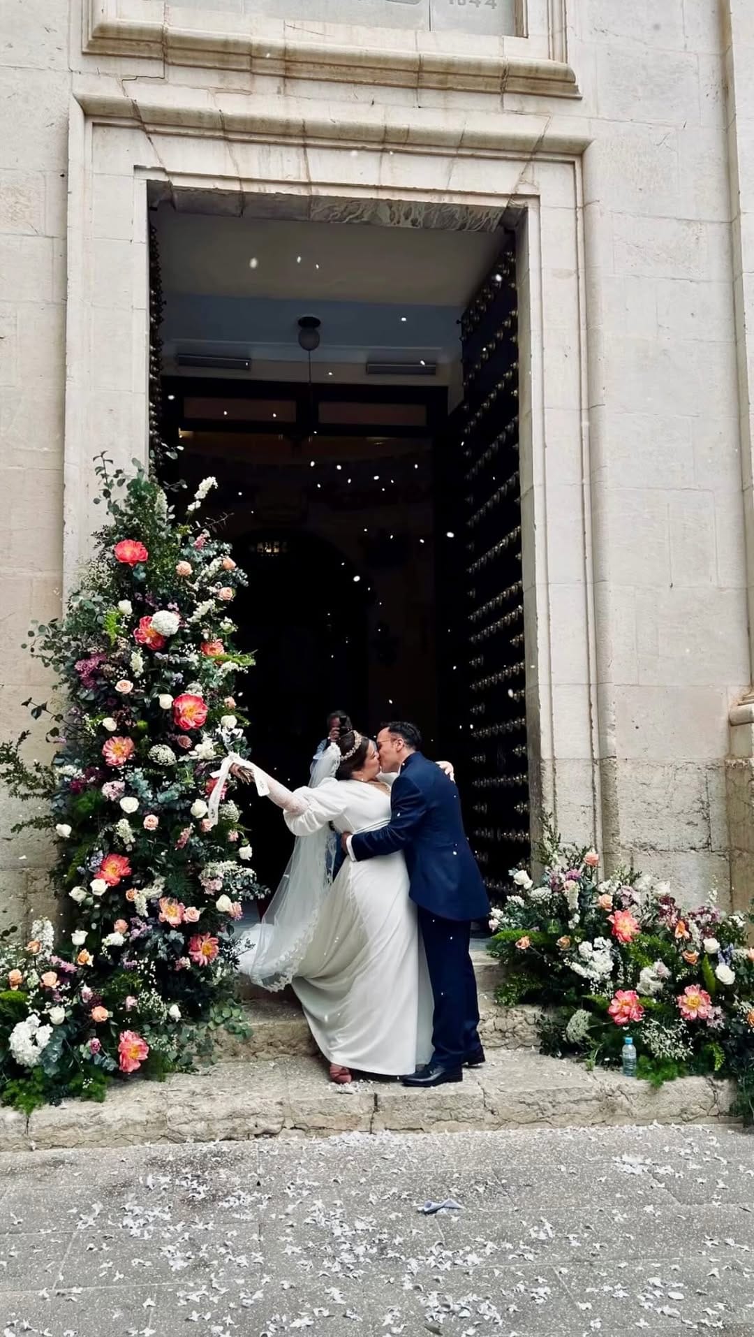 Post 3 by María | Violinista Profesional | Eventos & Bodas. on Instagram (video)