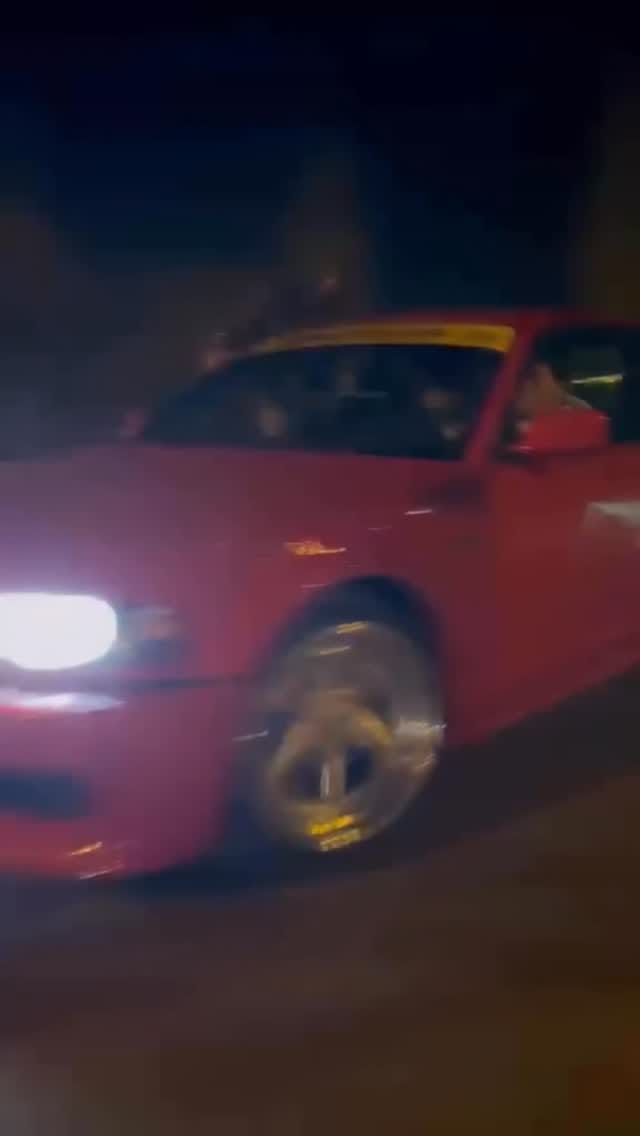 Post 2 by Mas_que_cars_eventos on Instagram (video)