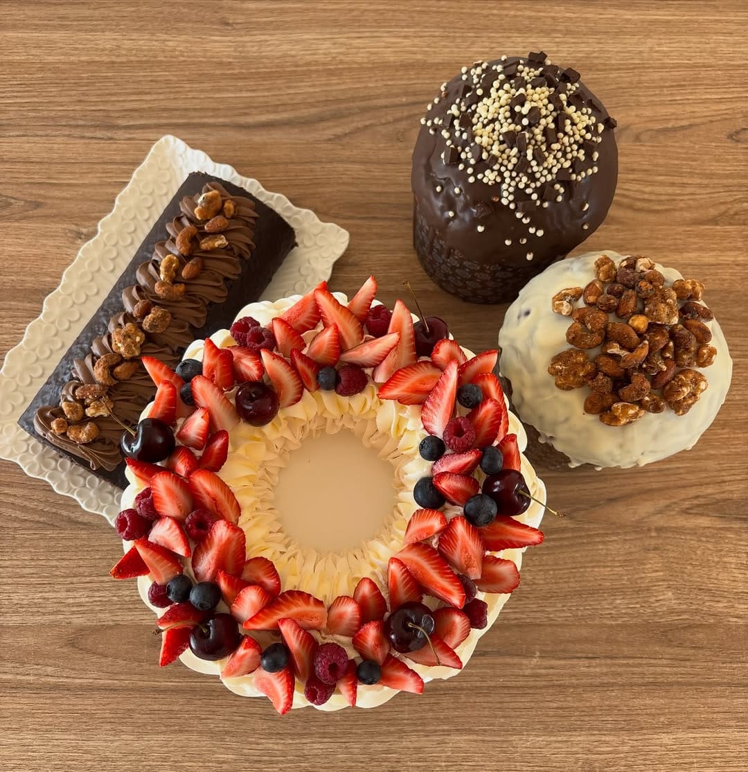 Post 5 by Catalina Pasteleria on Instagram (carousel)