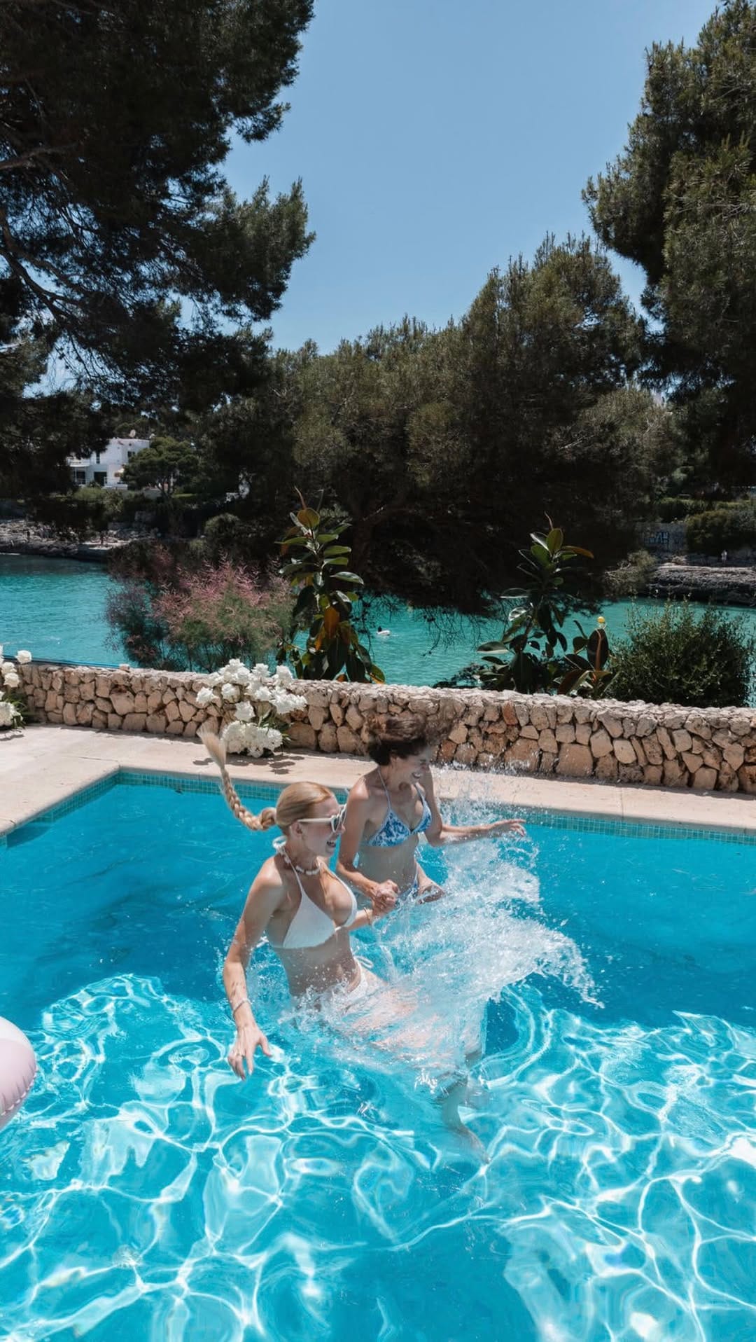 Post 1 by 𝐊𝐚𝐭𝐡𝐚 | Hochzeitsfloristin & Weddingplanerin ᥫ᭡ on Instagram (video)