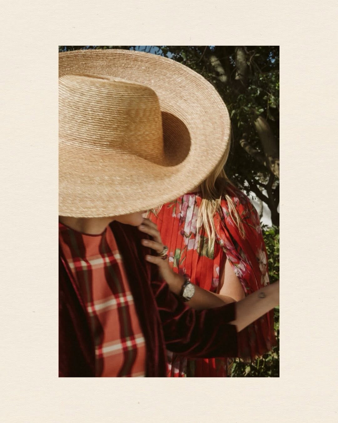 Post 6 by Mercedes Pérez on Instagram (carousel)