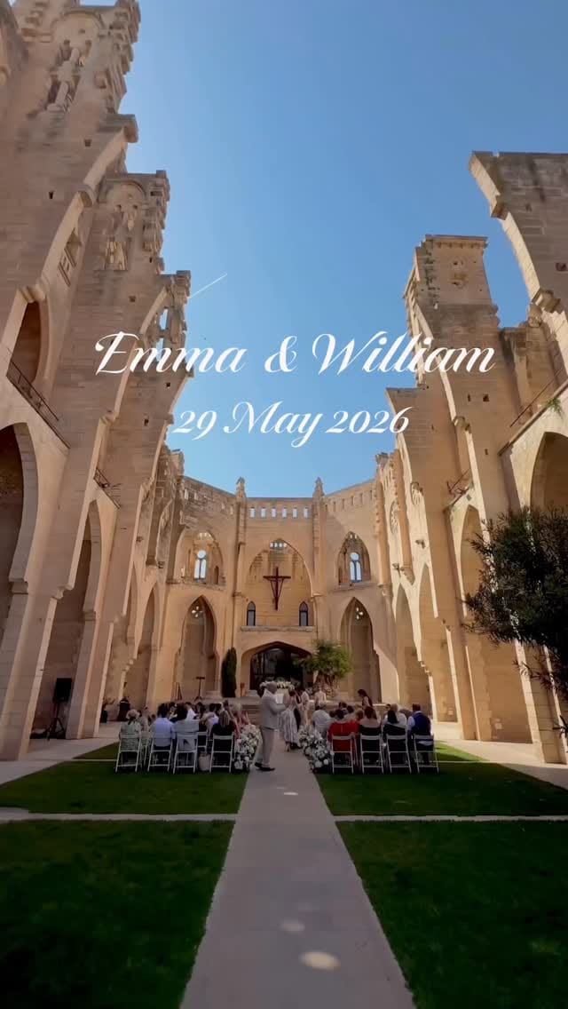 Post 8 by A White Hot Wedding on Instagram (video)