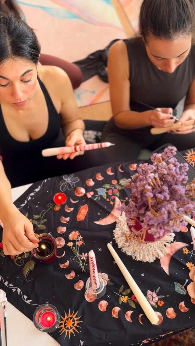 Post 7 by Foz Yoga Centre on Instagram (video)