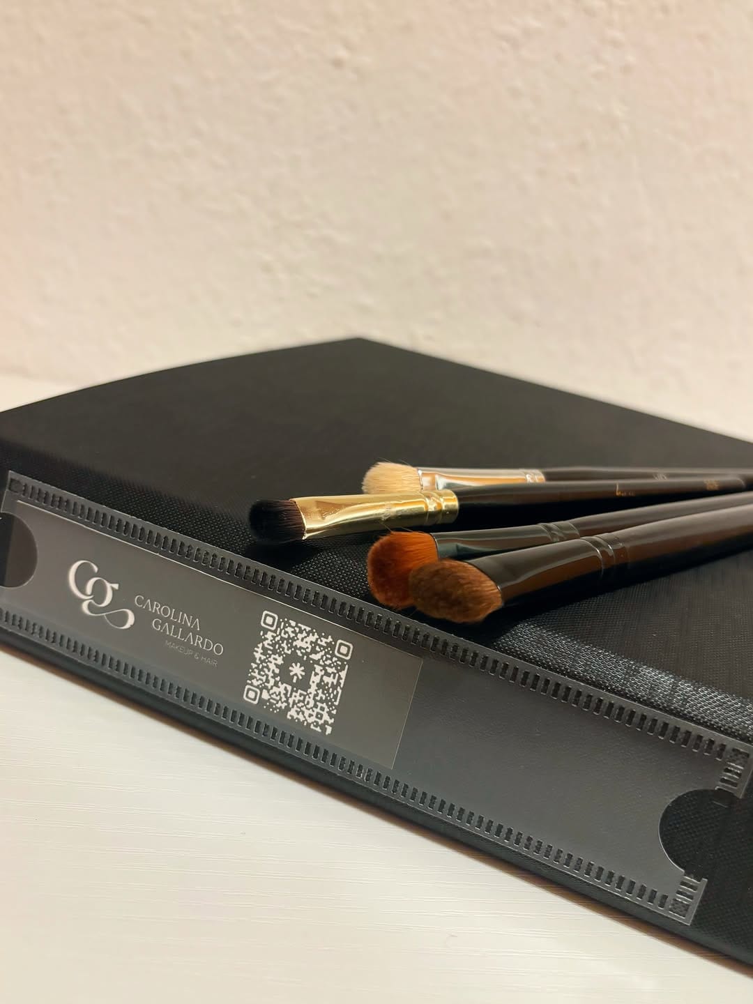 Post 1 by Carolina Gallardo • Beauty & Business Expert on Instagram (carousel)