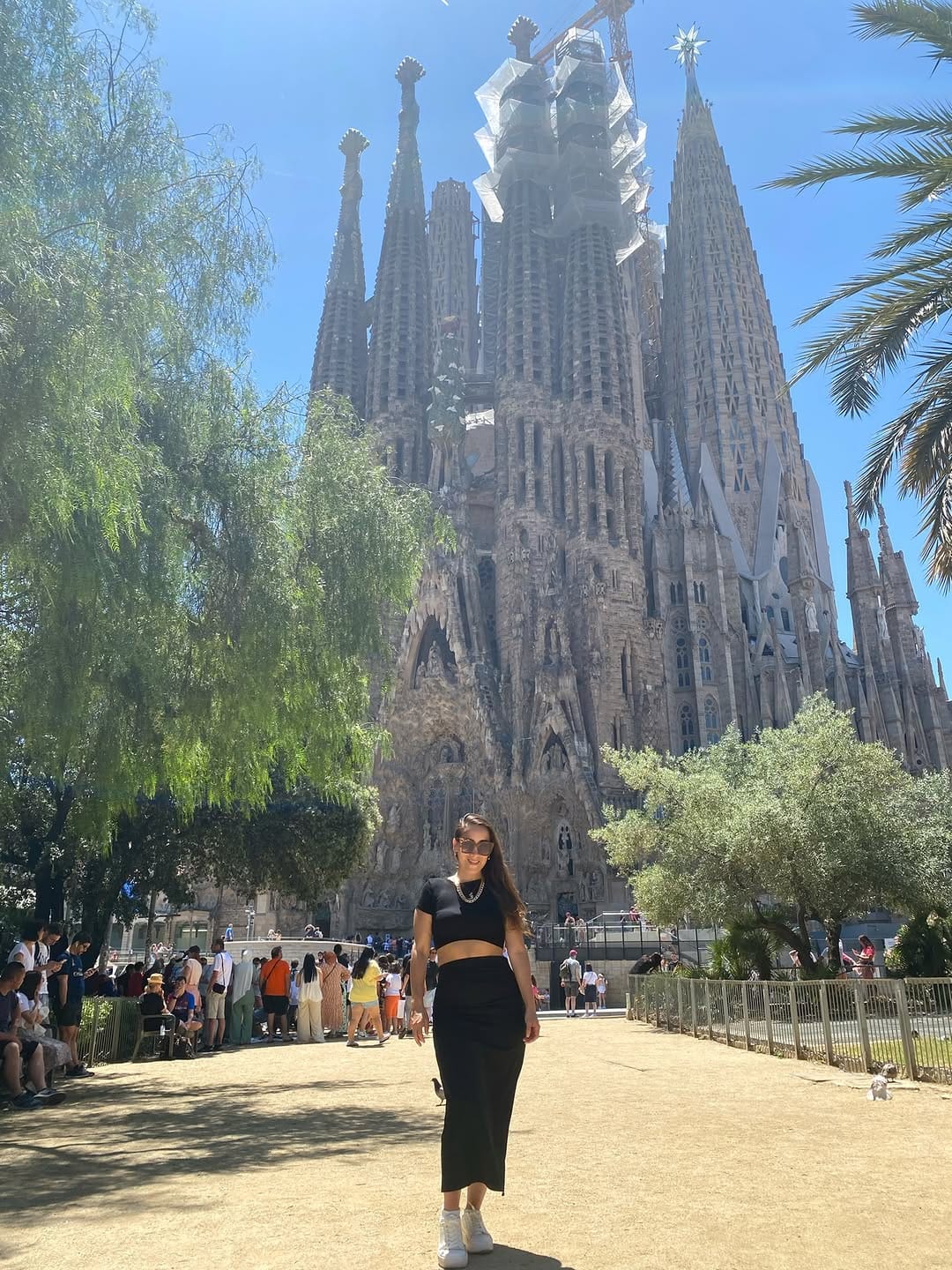 Post 2 by Carolina Gallardo • Beauty & Business Expert on Instagram (carousel)