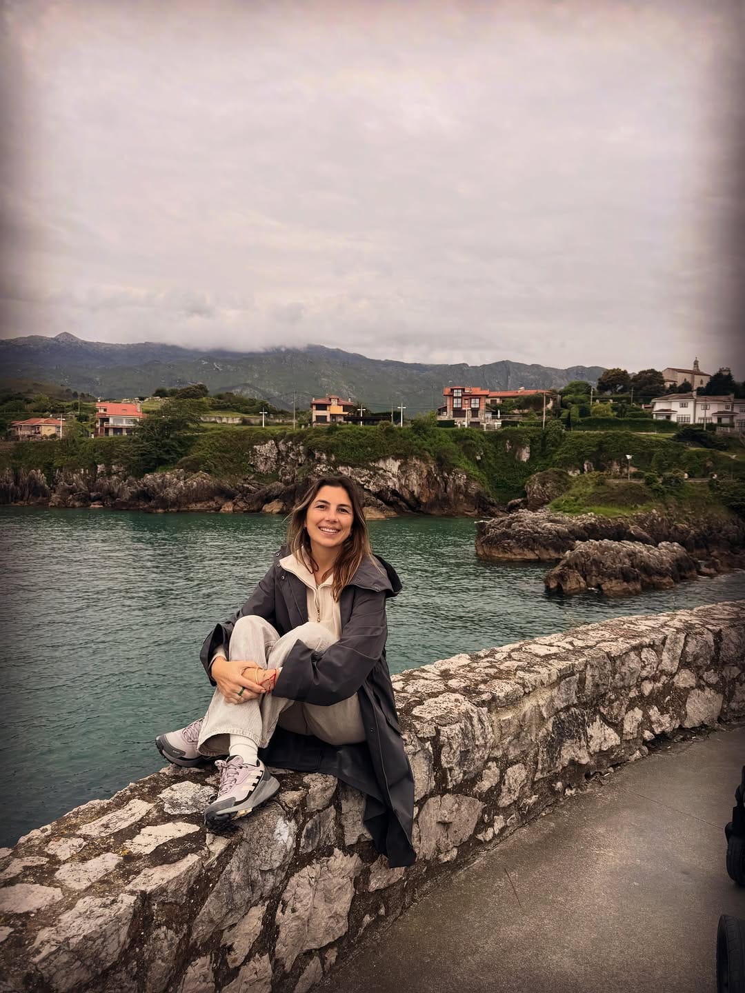 Post 3 by Meli Berger ❂ / Energy Coach & Wellbeing on Instagram (carousel)
