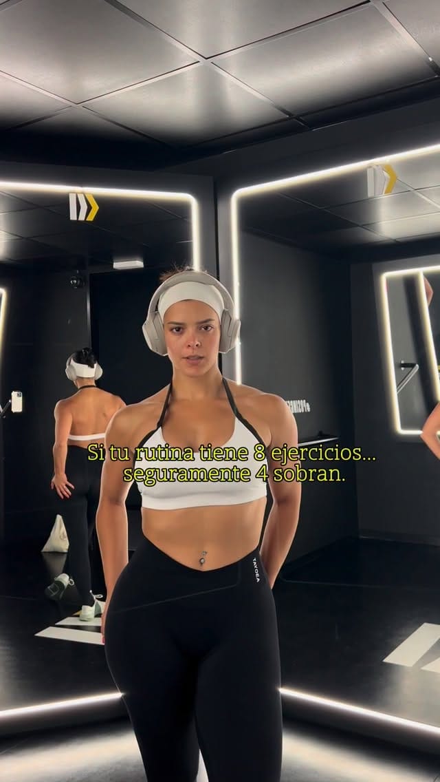 Post 7 by LorenaGH on Instagram (video)