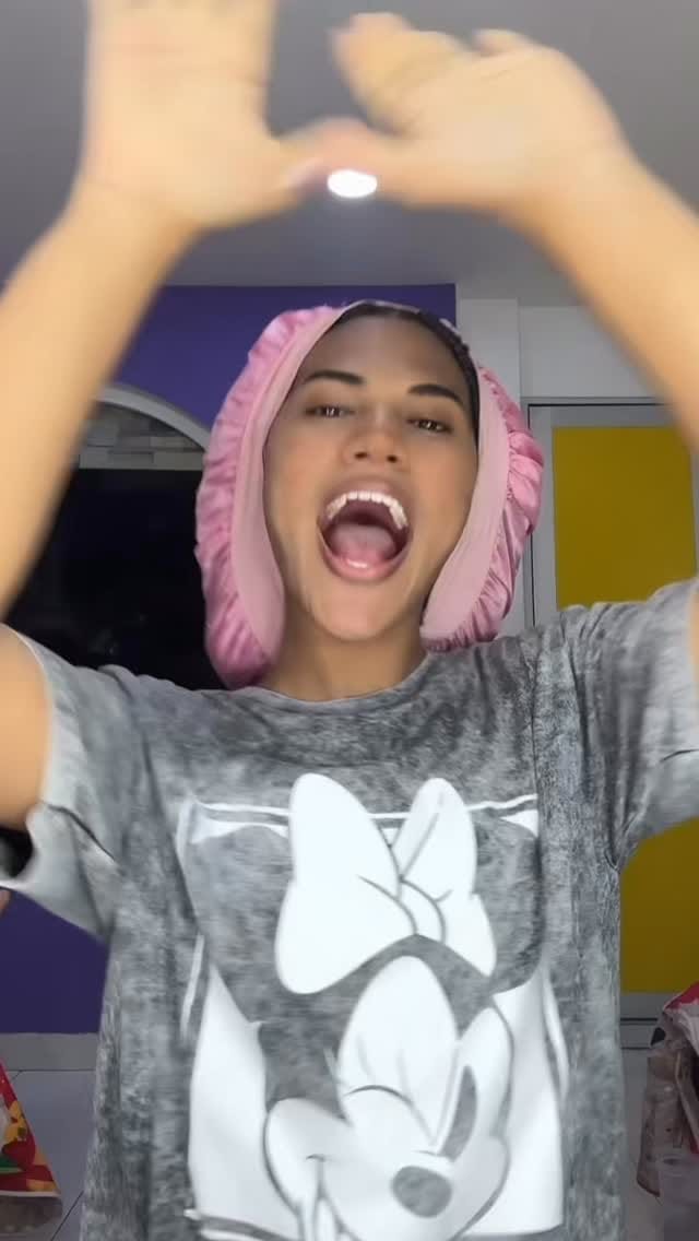 Post 4 by Makeup Artist in Cartagena 📍 on Instagram (video)