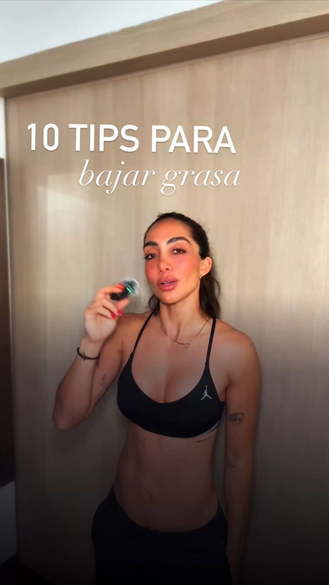 Post 6 by Olí RO on Instagram (video)