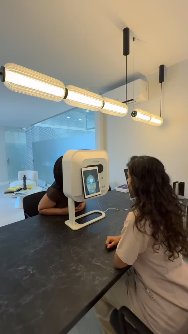 Post 6 by Clinica Cidme on Instagram (video)