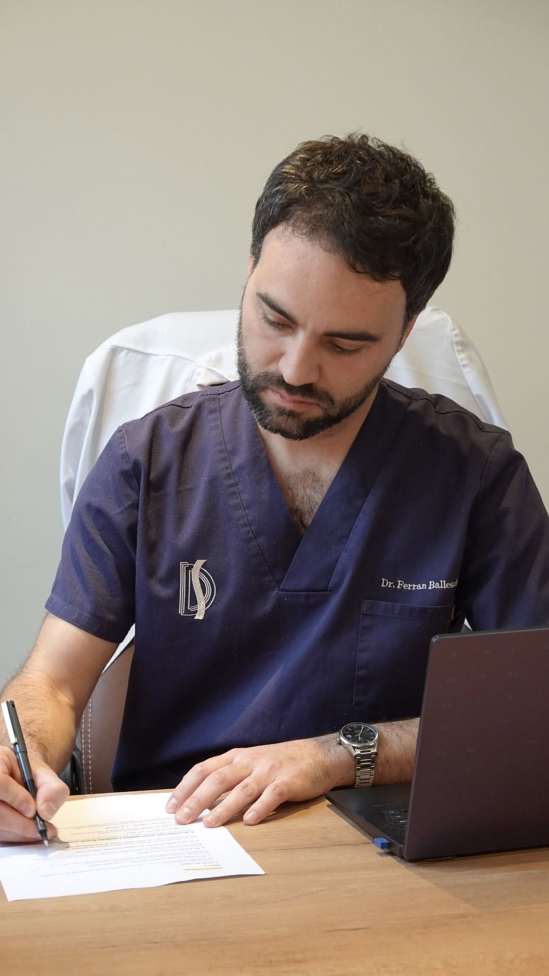 Post 4 by Dr. Ferran Ballescá on Instagram (video)