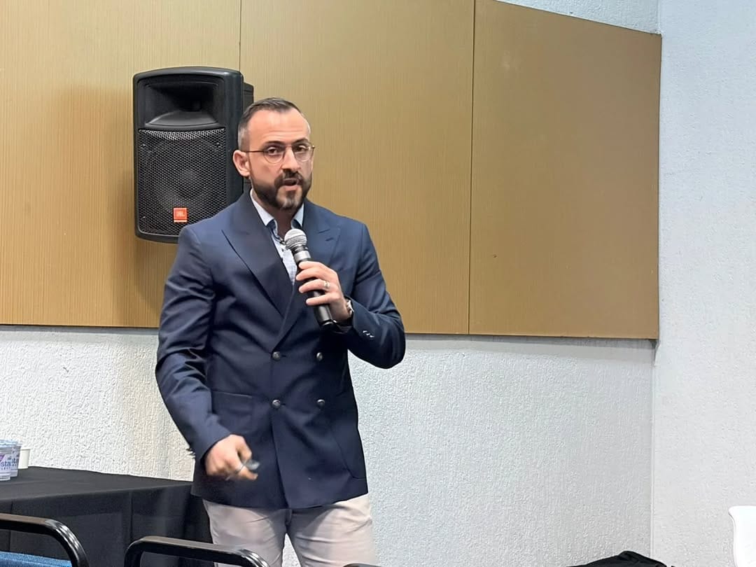 Post 6 by Caio Victor Nutricionista (CRN-6 8279) on Instagram (carousel)