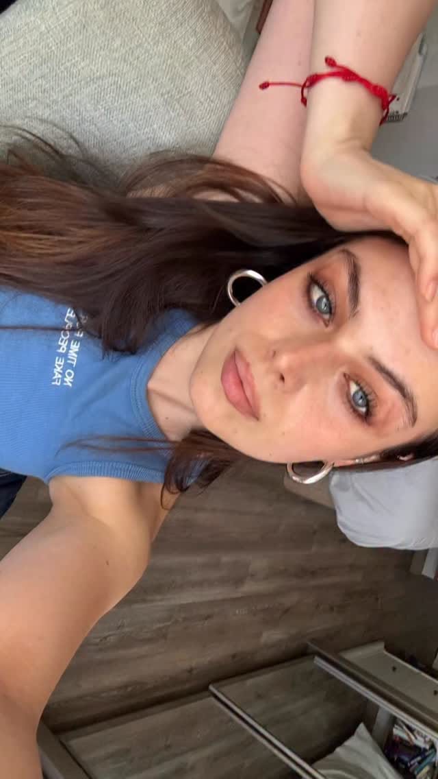 Post 2 by Laura Bernaal🌼 on Instagram (video)