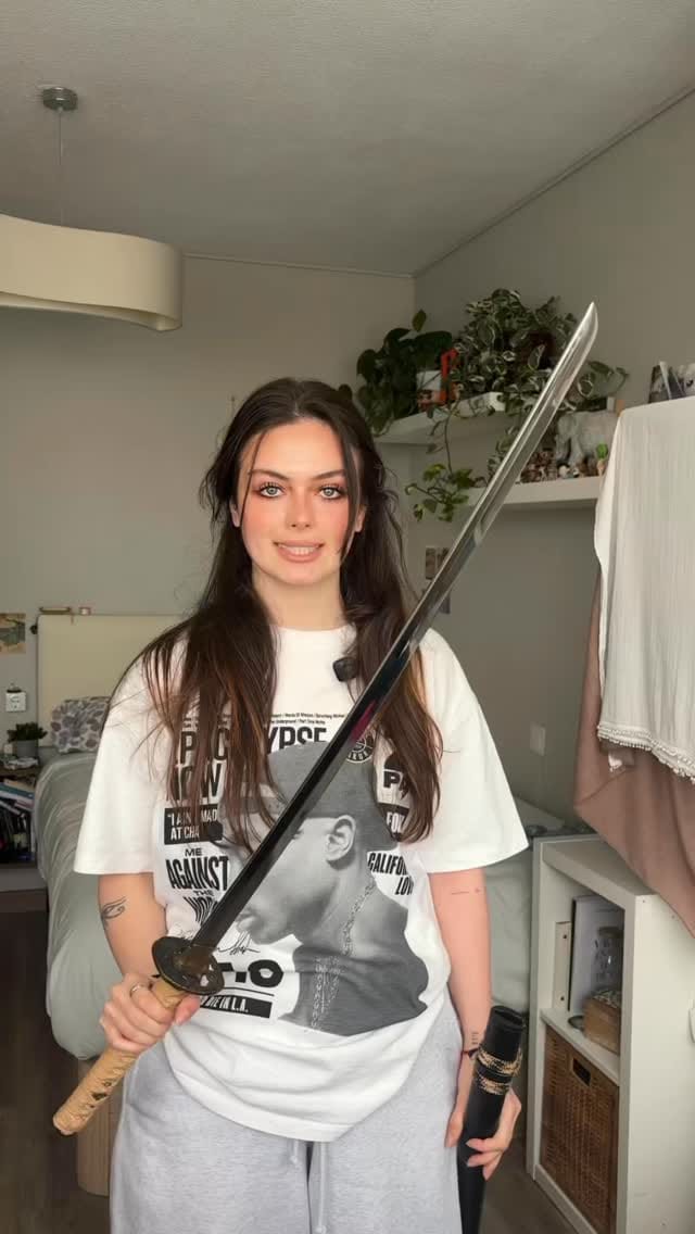 Post 7 by Laura Bernaal🌼 on Instagram (video)
