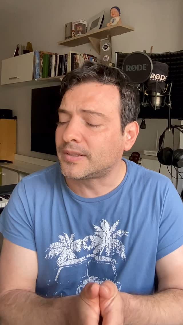 Post 9 by 🎼 Fran Valenzuela on Instagram (video)