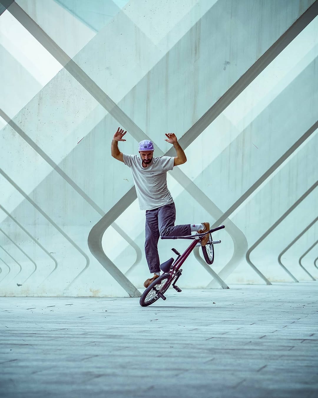Post 9 by Alberto Moya on Instagram (image)