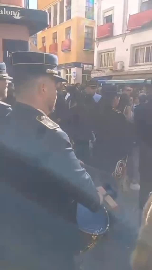 Post 9 by 🥁 AL SON DEL TAMBOR 🥁 on Instagram (video)