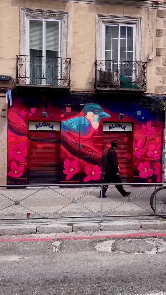Post 7 by Moi Martos on Instagram (video)