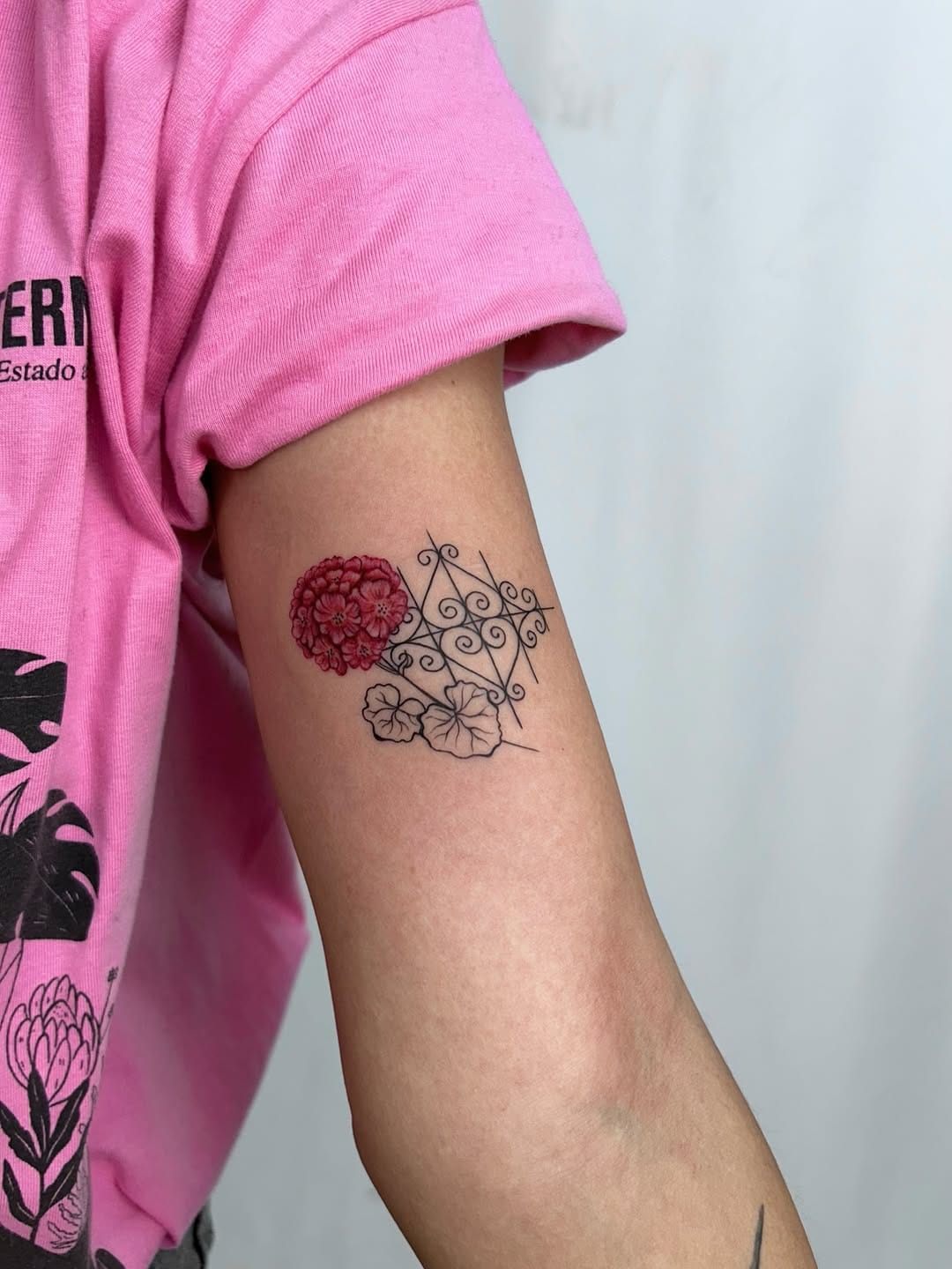 Post 6 by AnaSico Tattoo on Instagram (carousel)