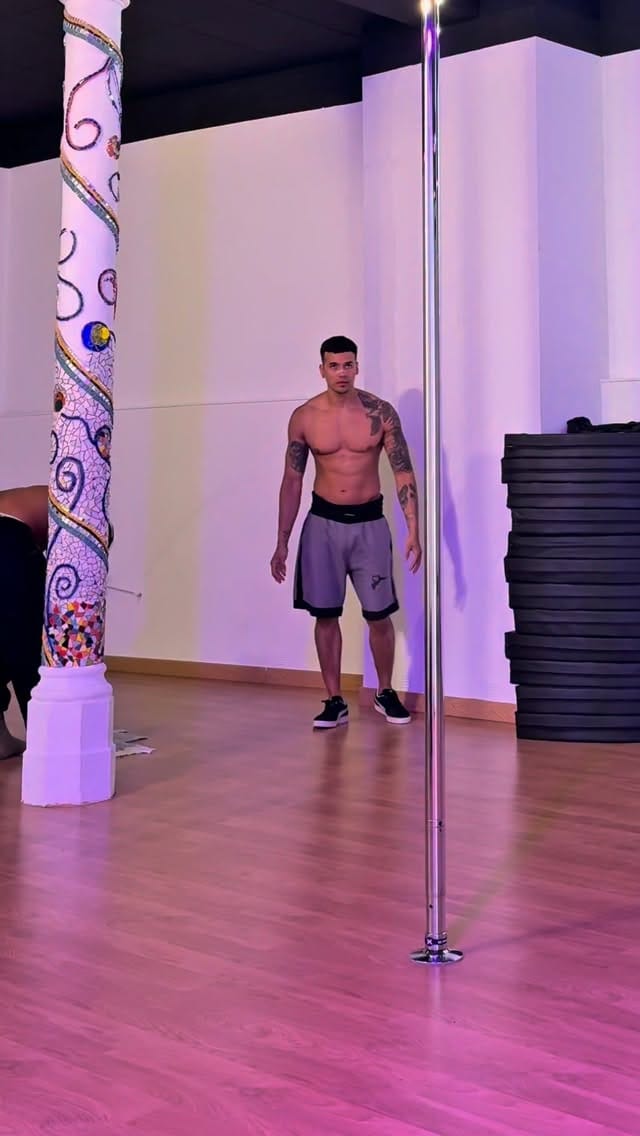 Post 8 by Andres Gomez Jimenez on Instagram (video)