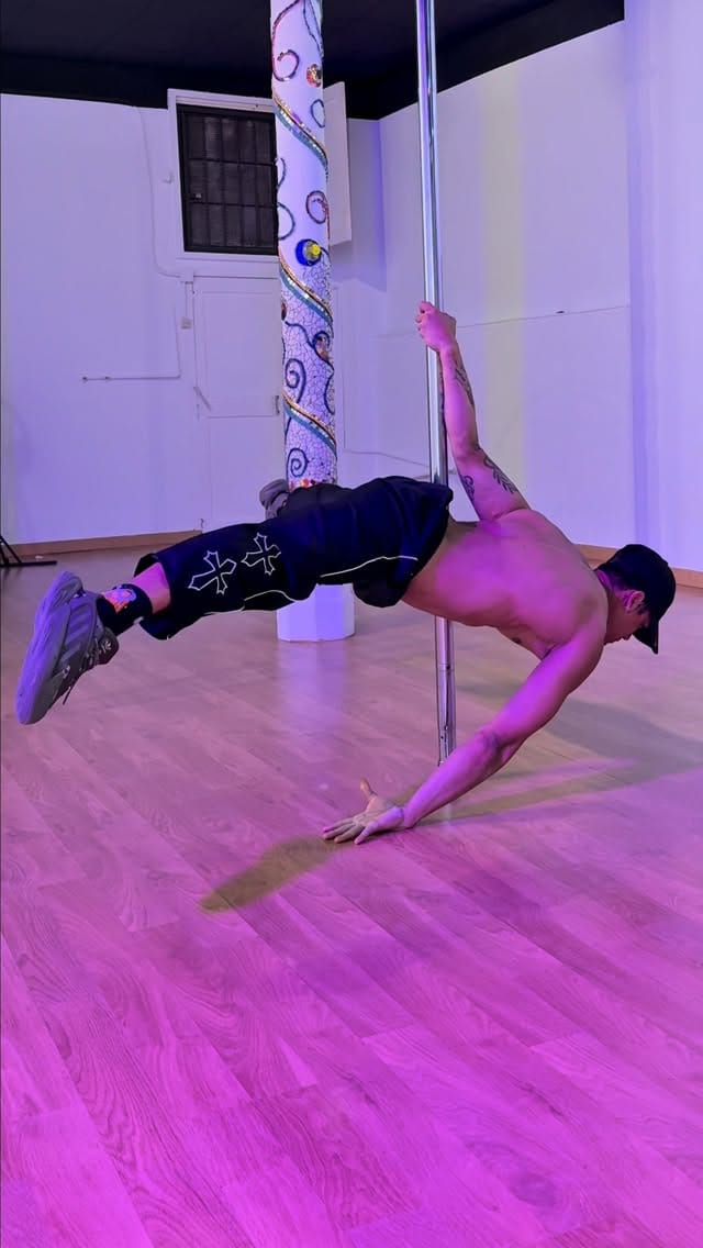 Post 4 by Andres Gomez Jimenez on Instagram (video)