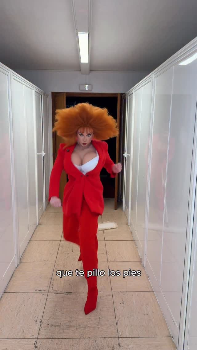 Post 6 by MEGUI YEILLOW on Instagram (video)