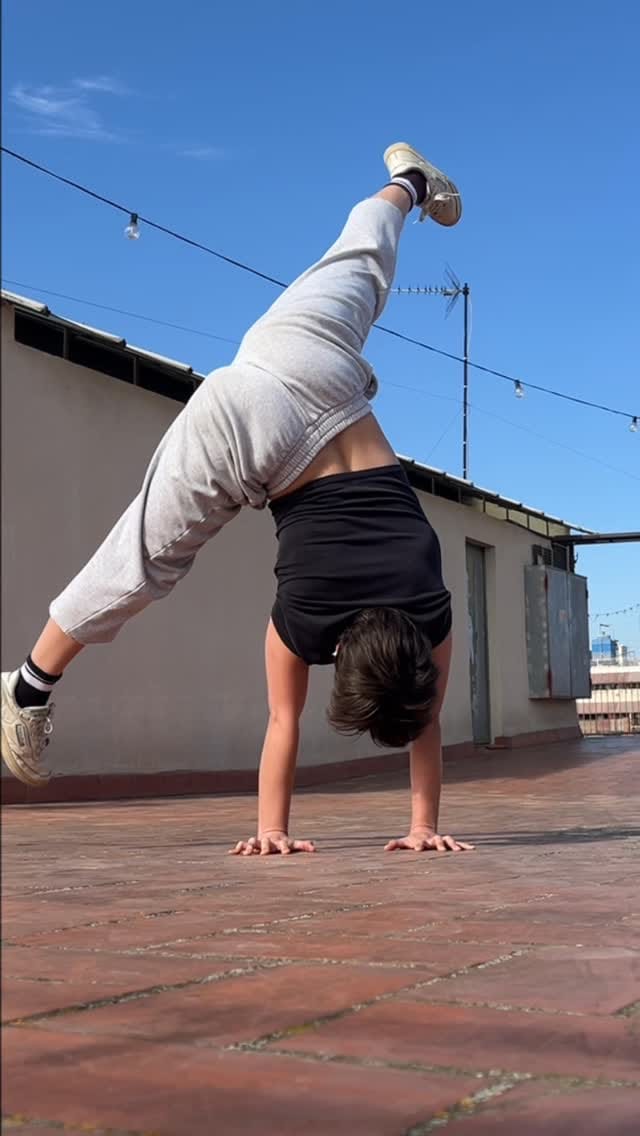 Post 8 by Sydney Stuberg on Instagram (video)