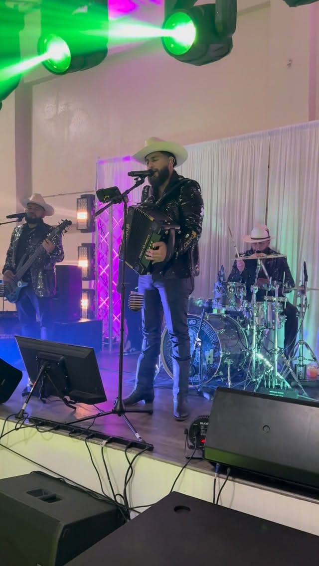 Post 6 by GRUPO J4⚡️ on Instagram (video)