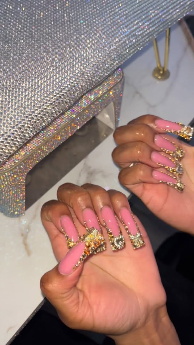 Post 2 by San Bernardino, CA📍ACRYLIC, GELX, PEDICURES 🎀 on Instagram (video)