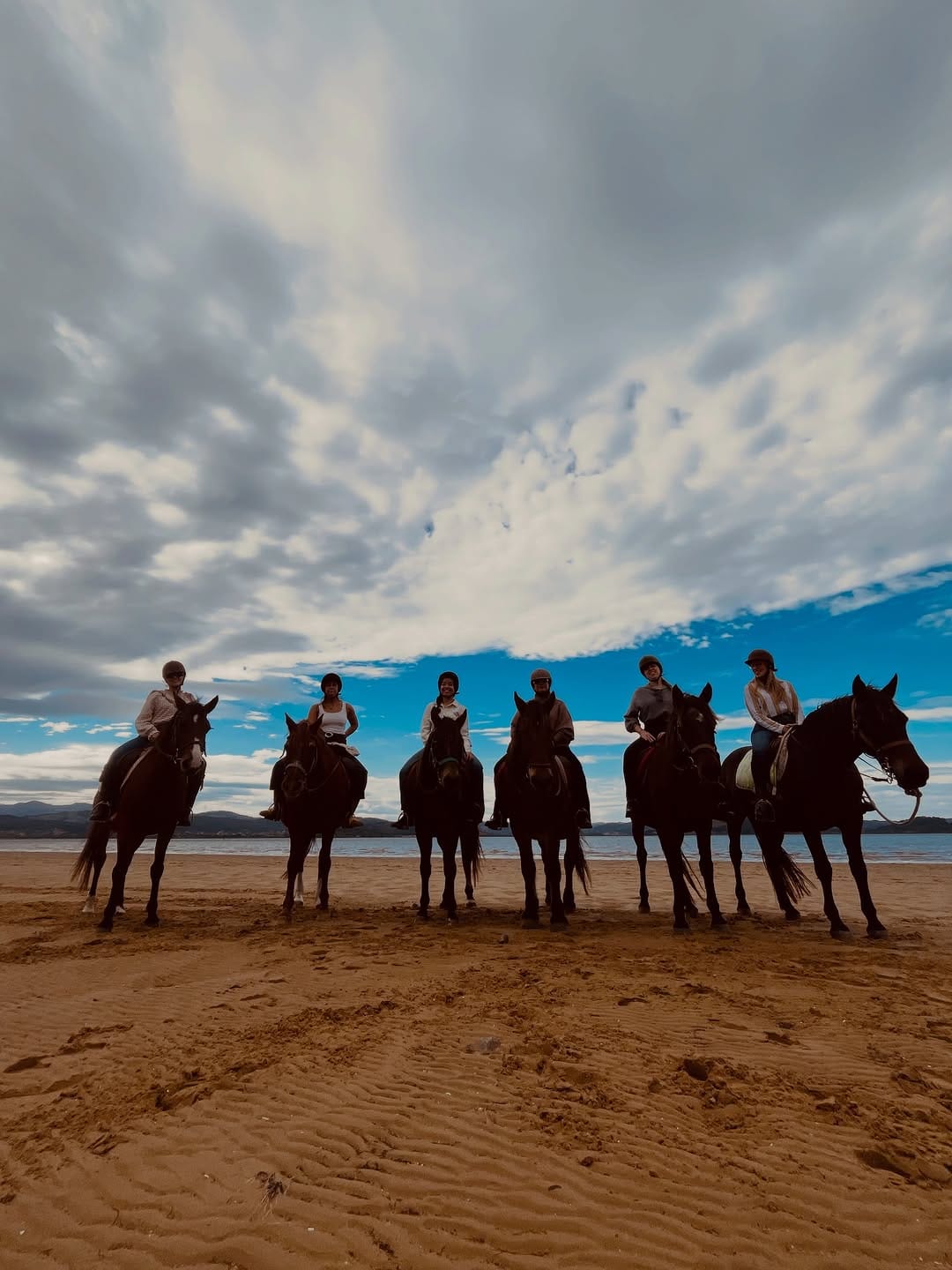 Post 3 by Véronique on Instagram (carousel)