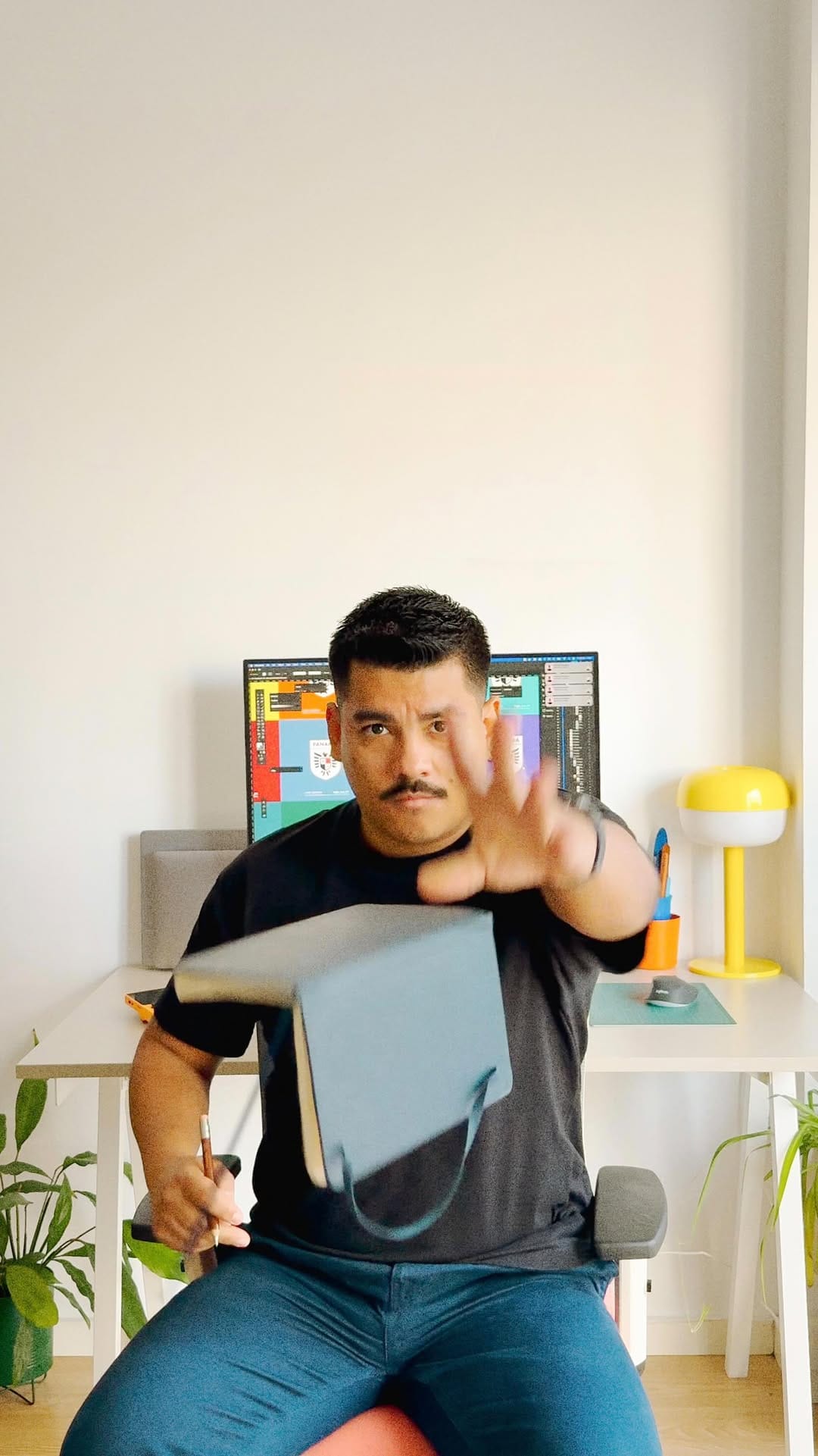 Post 9 by Jorge Artola on Instagram (video)