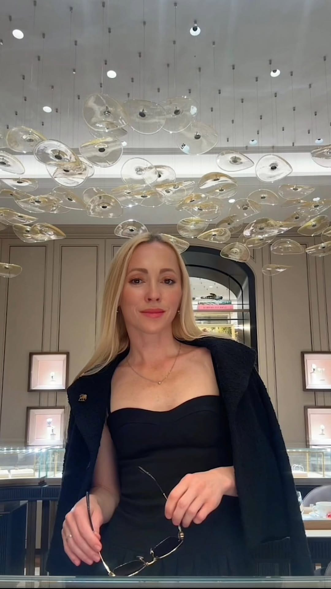Post 6 by Svetlana Mikheeva ШОПИНГ БАРСЕЛОНА on Instagram (video)