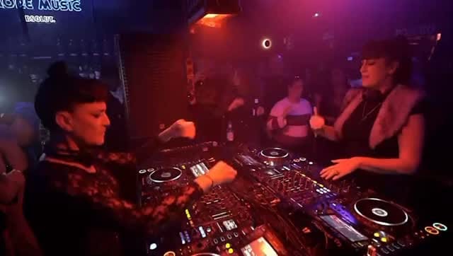 Post 5 by Marien Novi on Instagram (video)