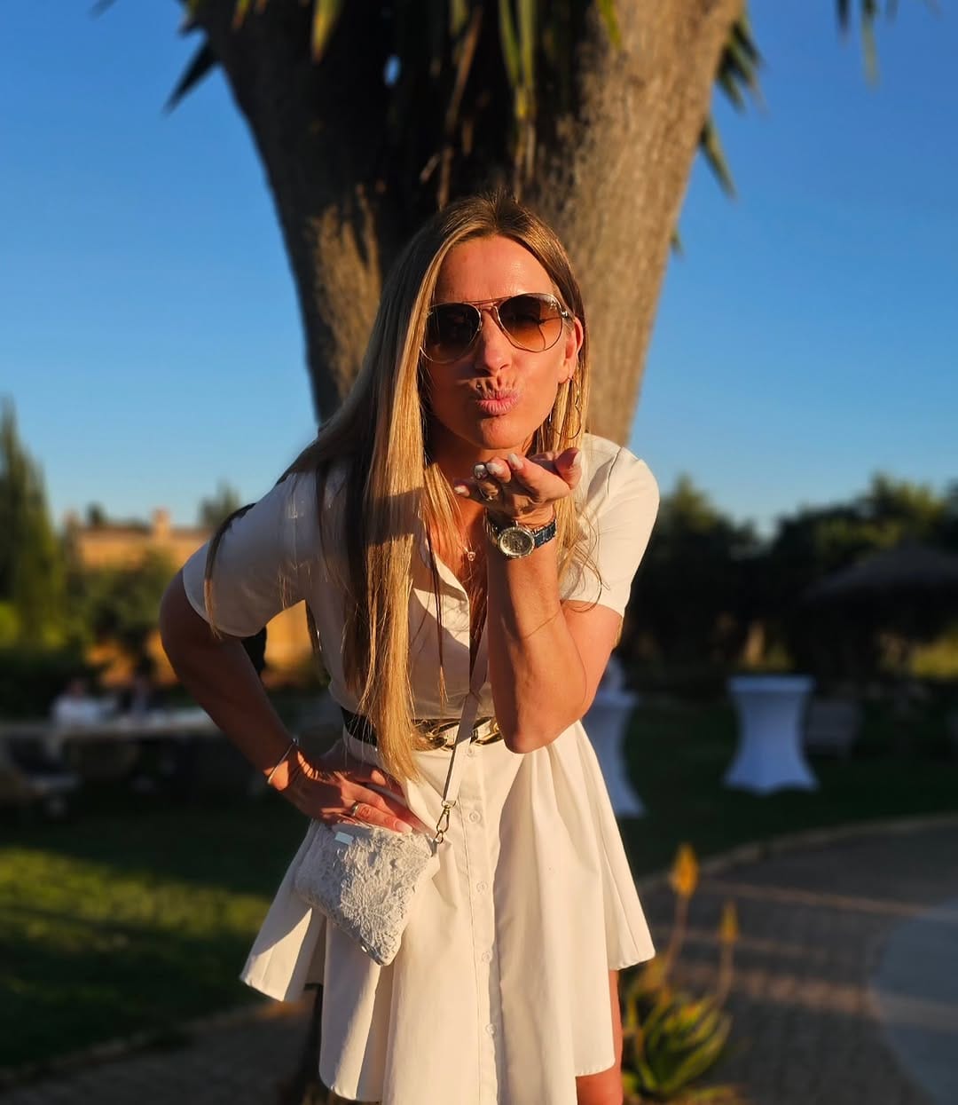 Post 8 by Ina Carina on Instagram (image)