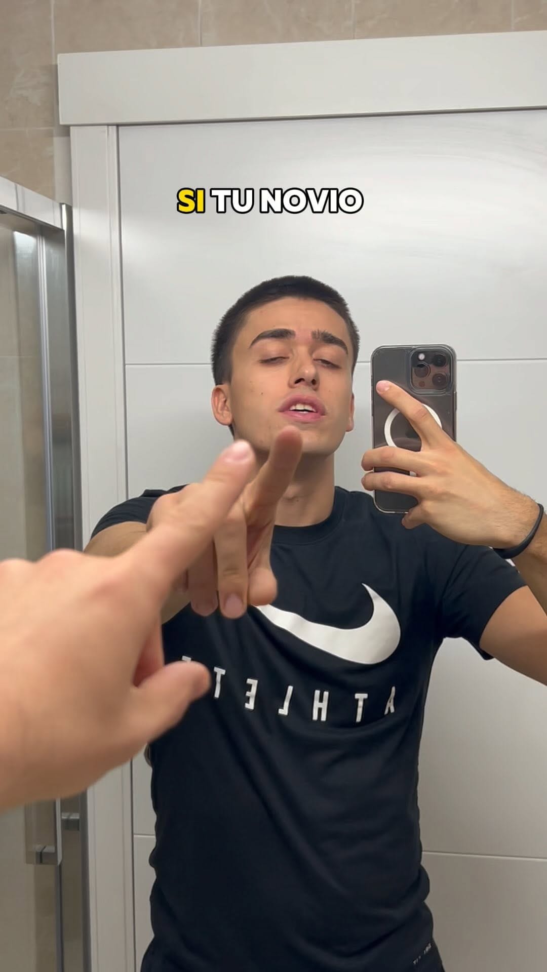 Post 3 by David Villar on Instagram (video)