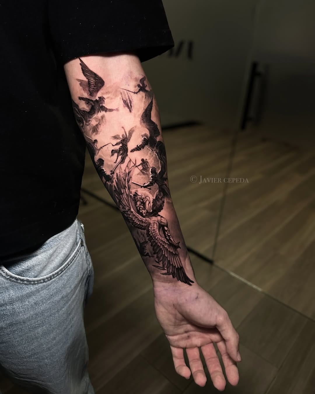 Post 9 by 𝐉𝐚𝐯𝐢𝐞𝐫 𝐂𝐞𝐩𝐞𝐝𝐚 | 𝐓𝐚𝐭𝐭𝐨𝐨 on Instagram (carousel)