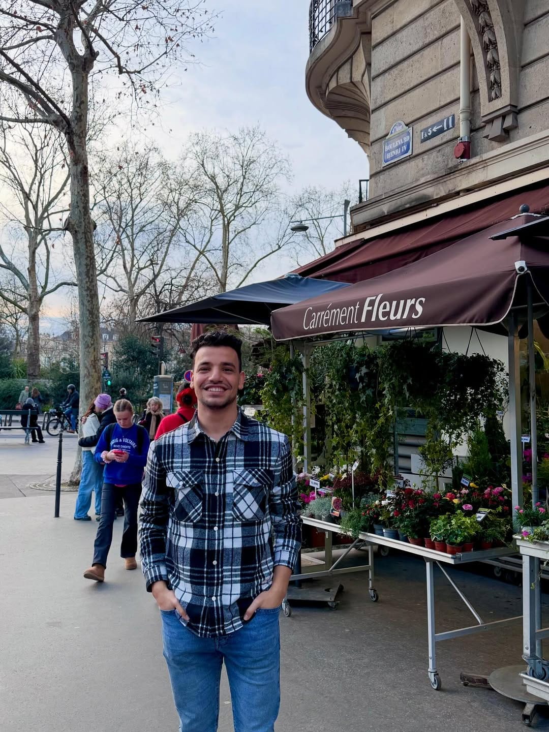 Post 1 by Samuel Nachat on Instagram (carousel)