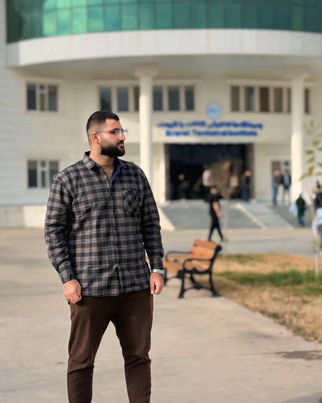 Post 9 by Aram Zebari on Instagram (image)