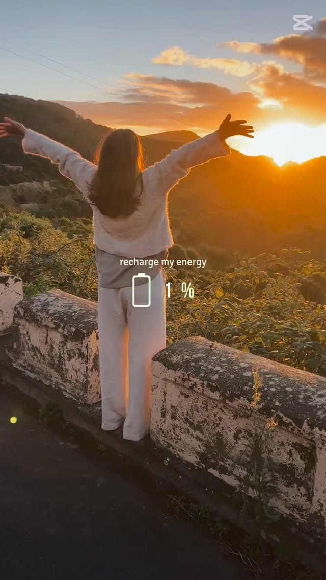 Post 8 by Lupe  loggia🧘🏽‍♀️- YOGA y MATERNIDAD - REIKI on Instagram (video)