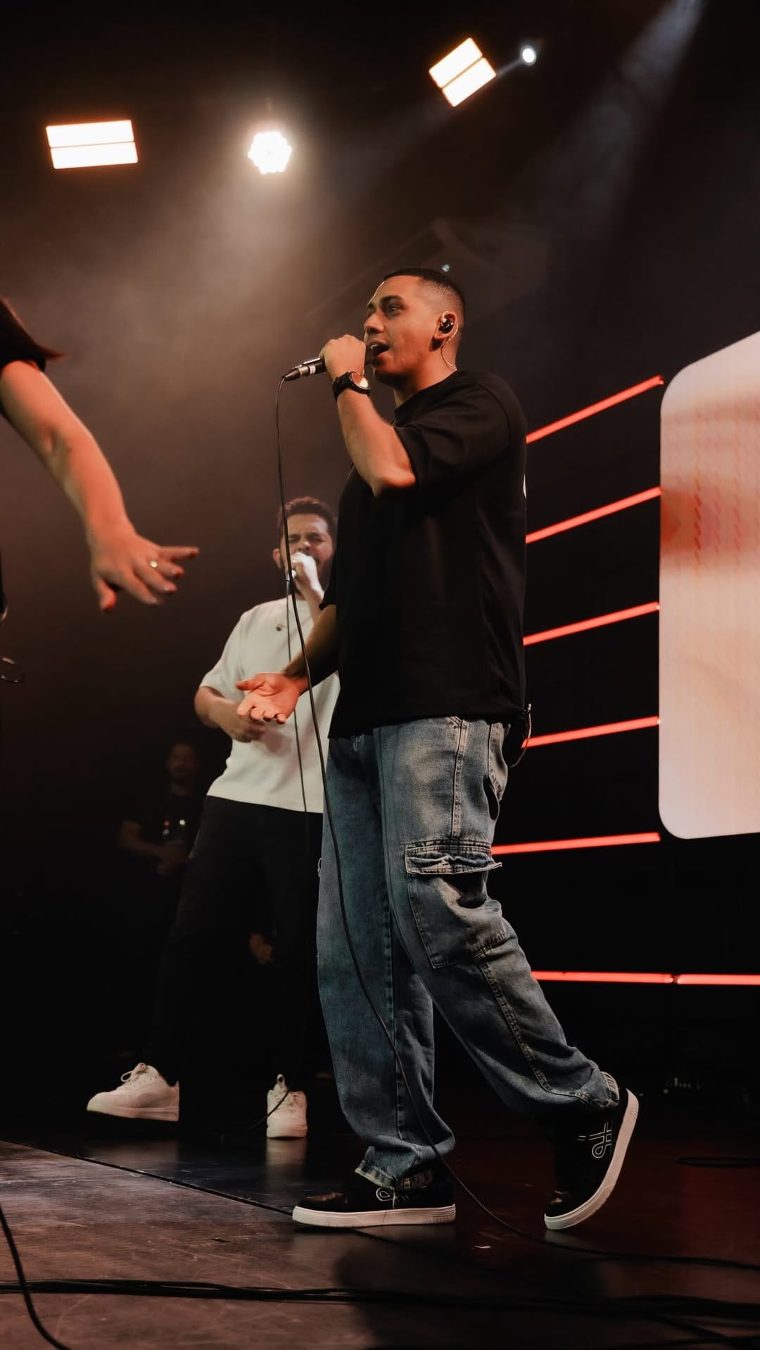 Post 1 by Heber Son on Instagram (video)
