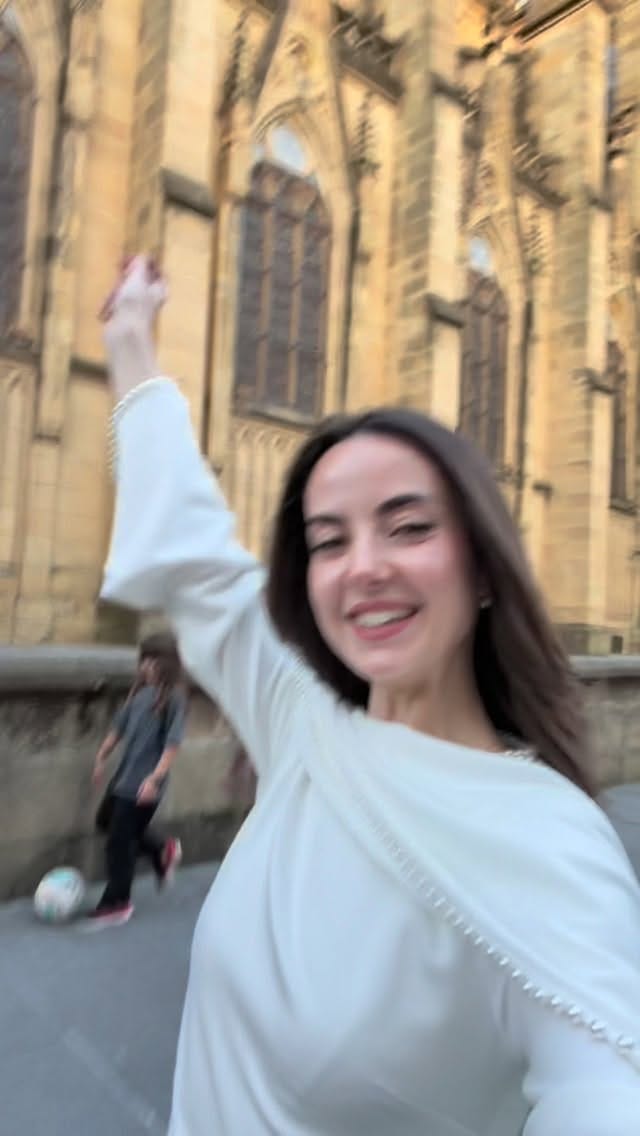 Post 5 by Susana Arcocha on Instagram (video)