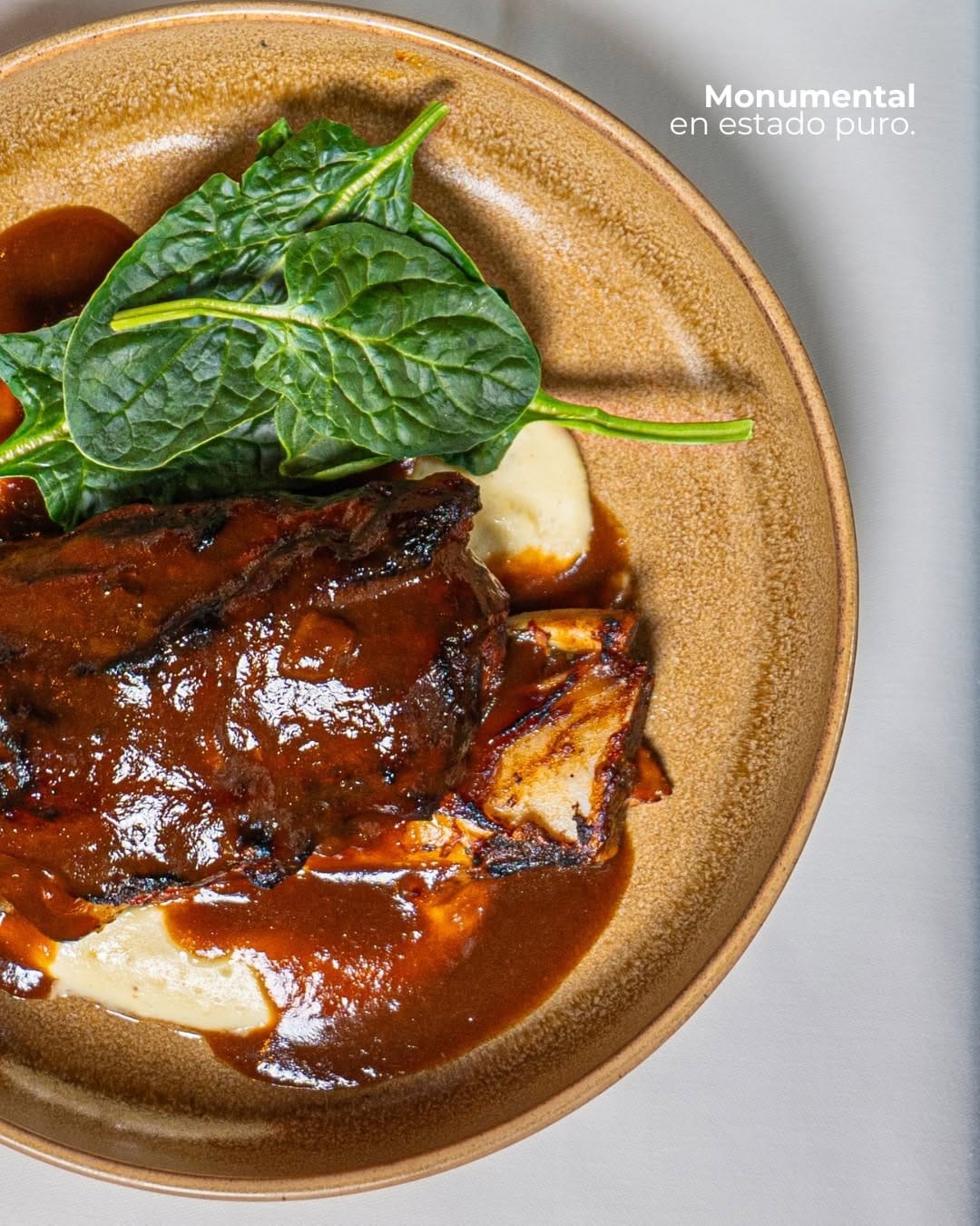 Post 10 by Monumental | Restaurante on Instagram (carousel)