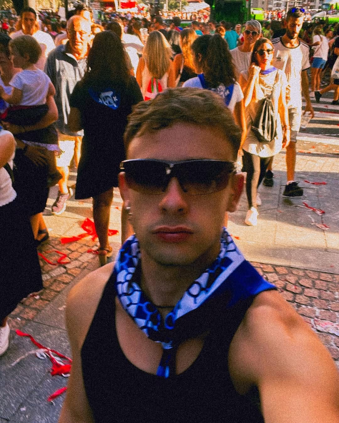 Post 5 by ＣＨＲＩＳＴＩＡＮ ＤＥ ＬＯＳ ＳＡＮＴＯＳ on Instagram (carousel)
