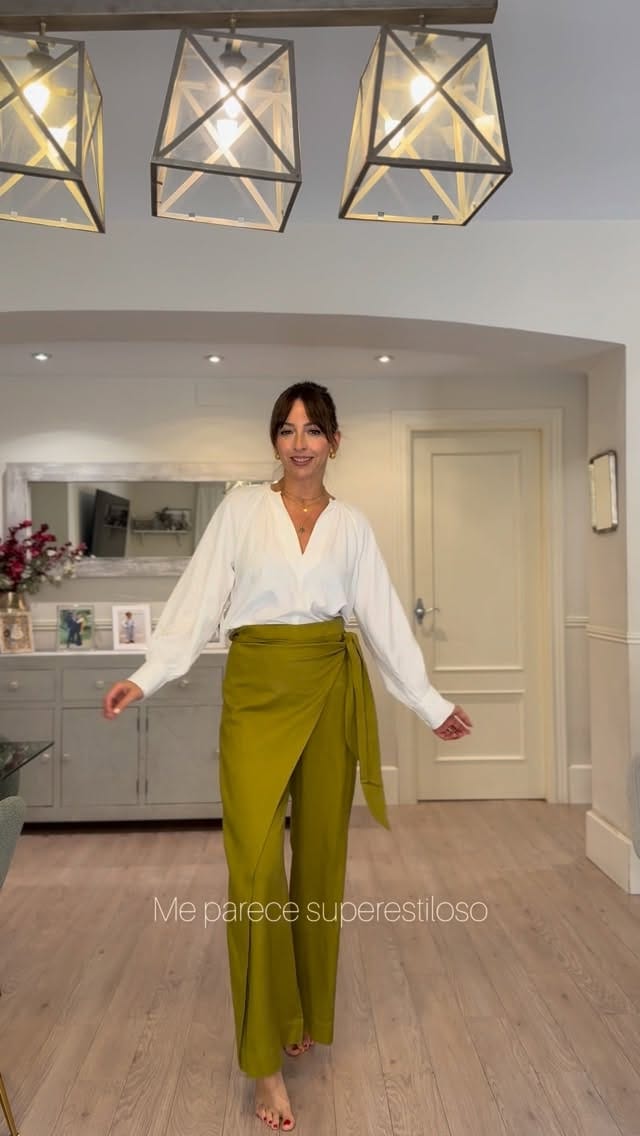 Post 8 by Ana M. González on Instagram (video)