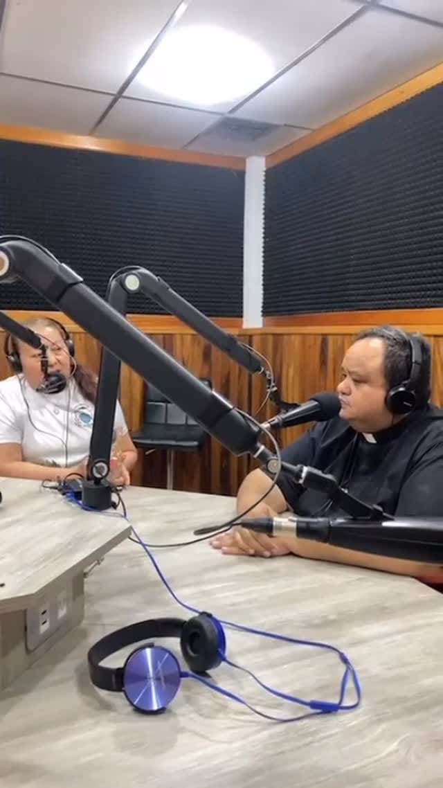 Post 6 by Padre Miguel Romero on Instagram (video)