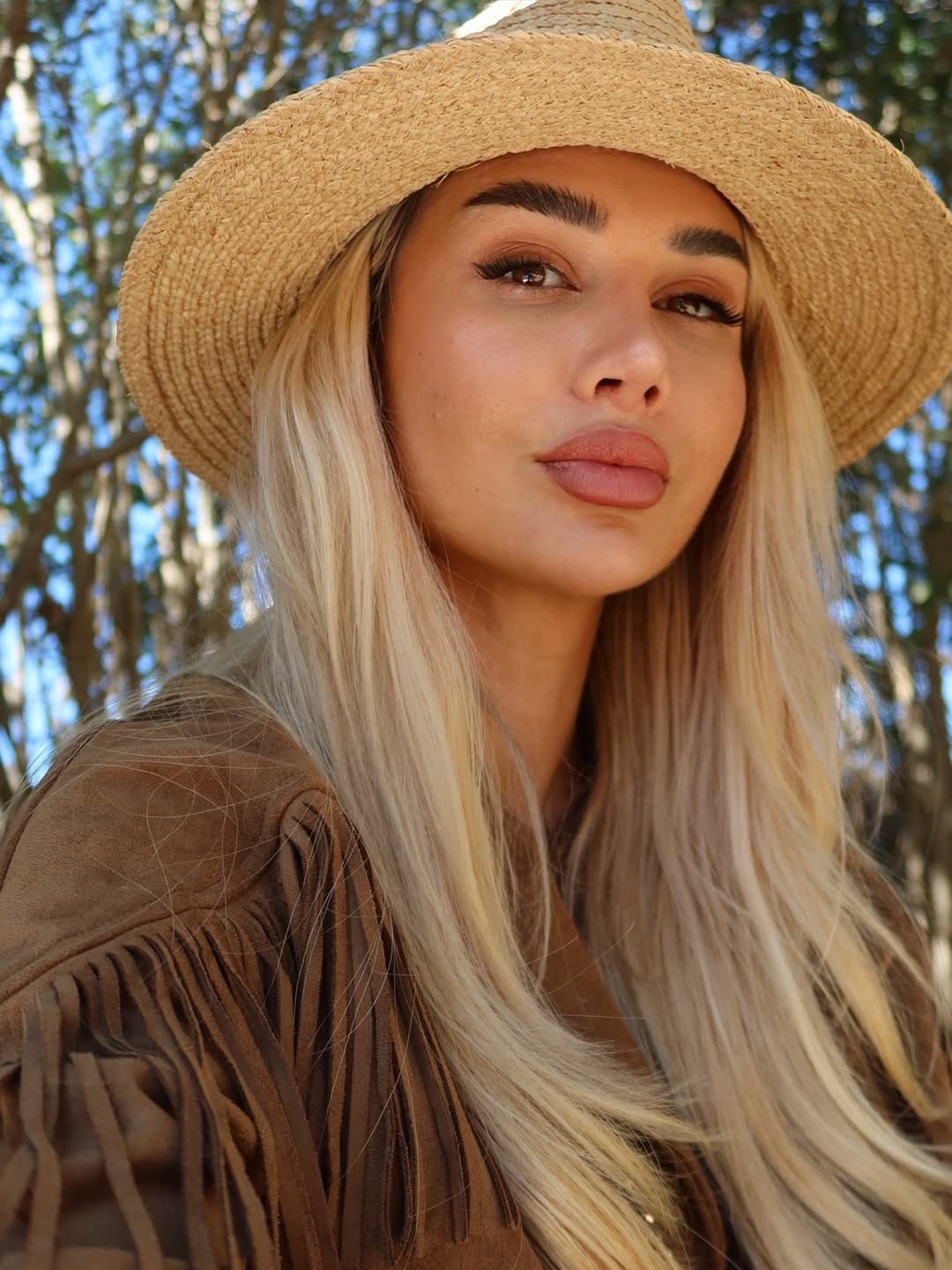 Post 8 by M A R I L E N A    O A K E S on Instagram (carousel)
