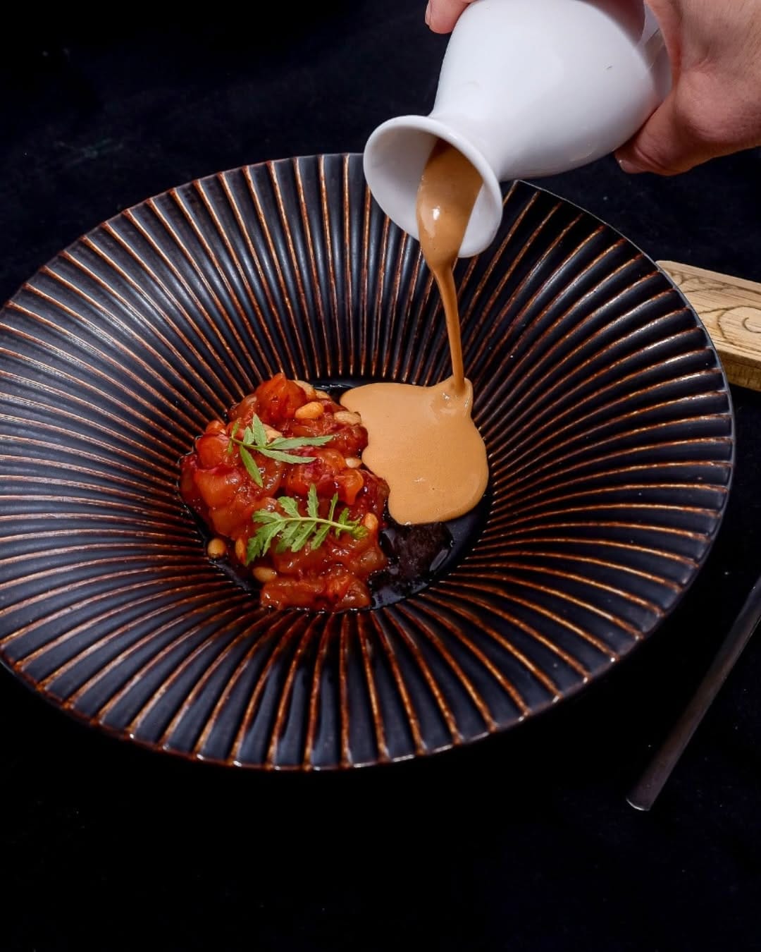 Post 6 by Atelier Comidas on Instagram (carousel)