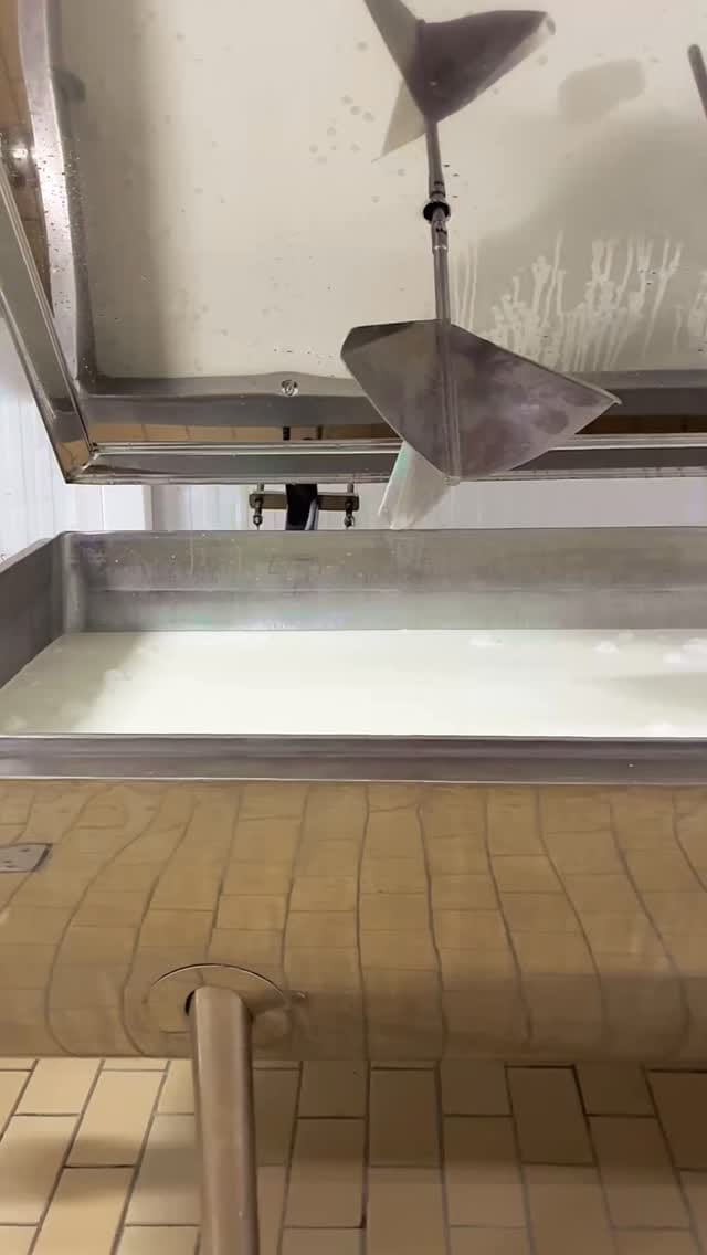 Post 4 by Quesería Hoya de la Iglesia on Instagram (video)