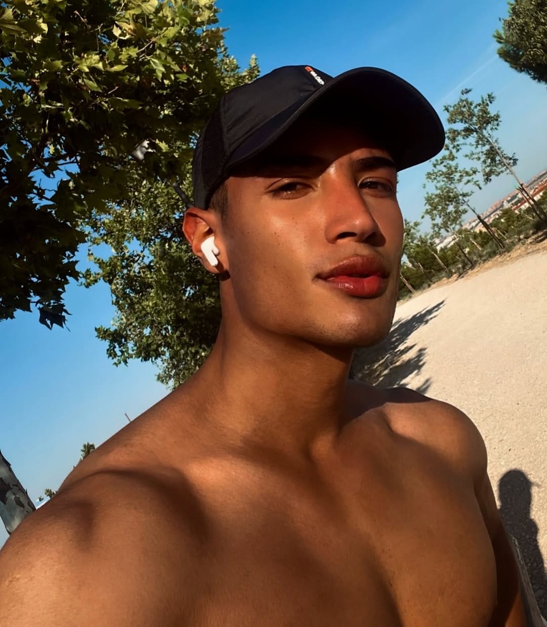 Post 8 by 𝐄𝐒𝐓𝐄𝐁𝐀𝐍 𝐎𝐒𝐎𝐑𝐈𝐎✨ on Instagram (image)